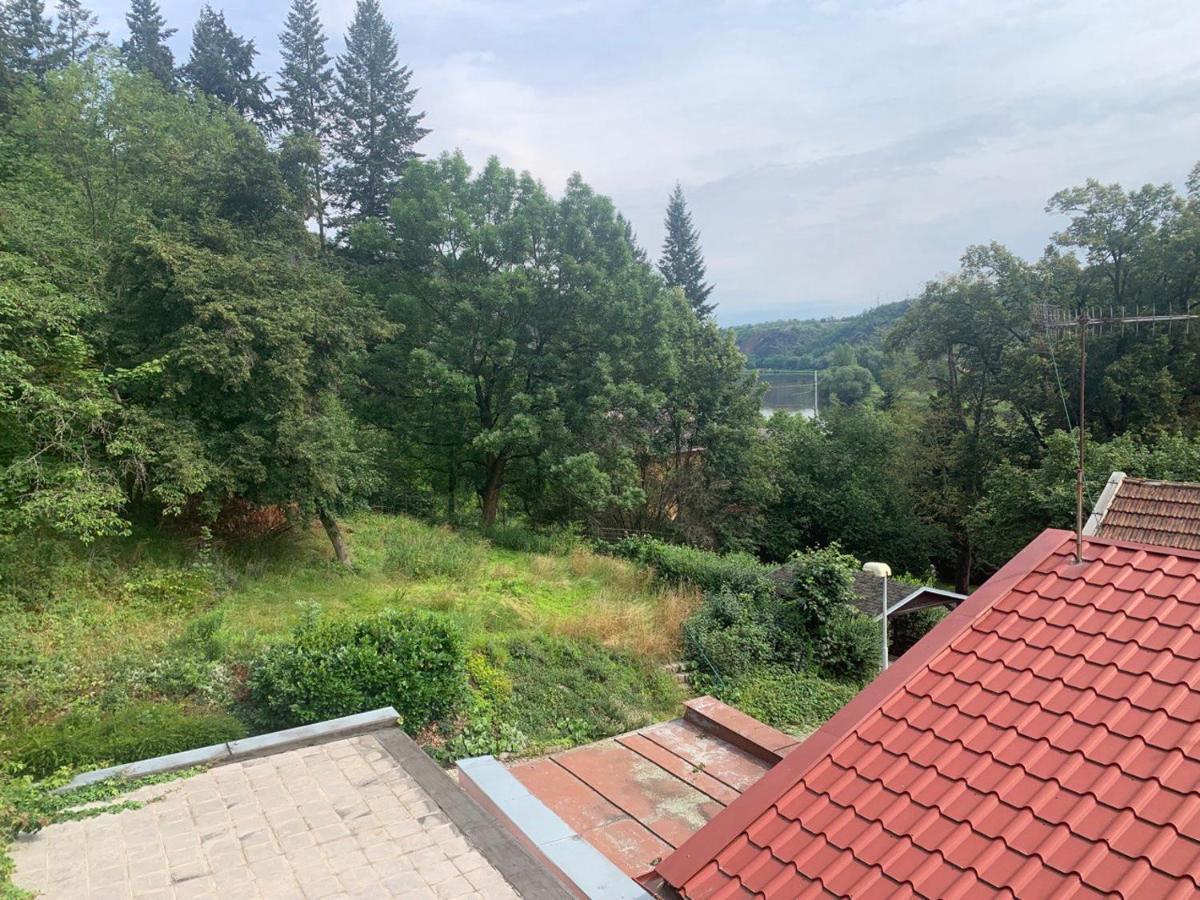 Dom wakacyjny Cosy Family House With Garden, 12 Min From The Center
