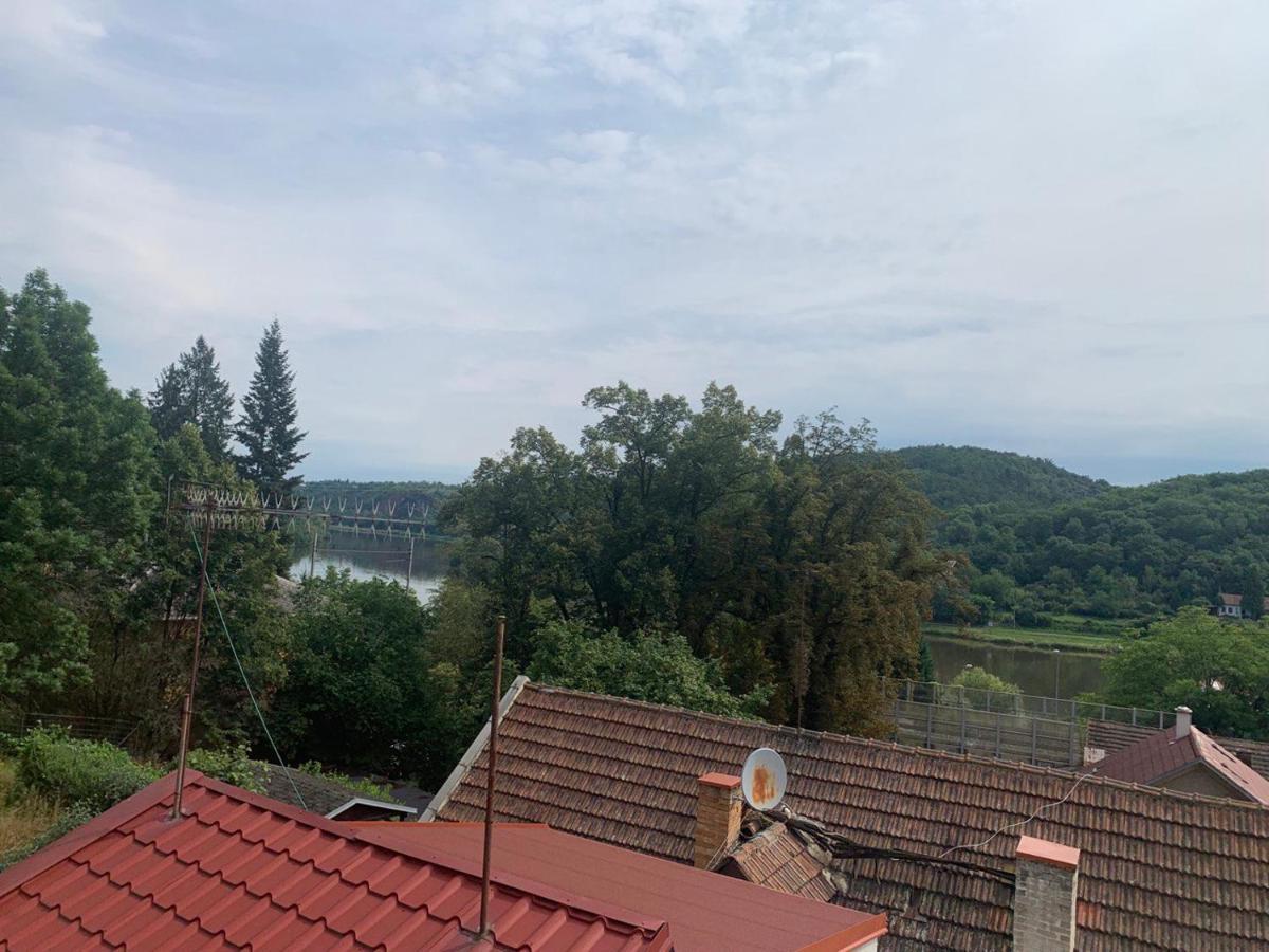 Dom wakacyjny Cosy Family House With Garden, 12 Min From The Center Praga